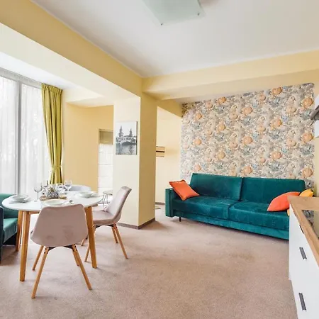 Sun & Snow W Verano Apartment